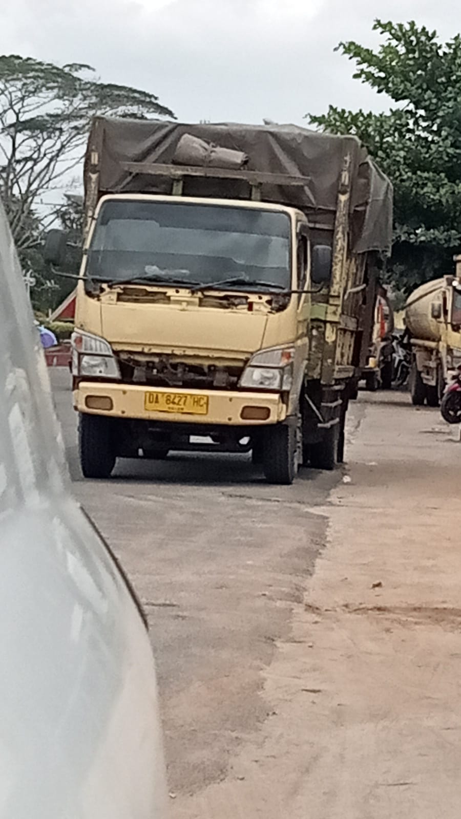 9 Truk Rotan Diduga akan Diselundupkan ke Malaysia via PLBN Badau