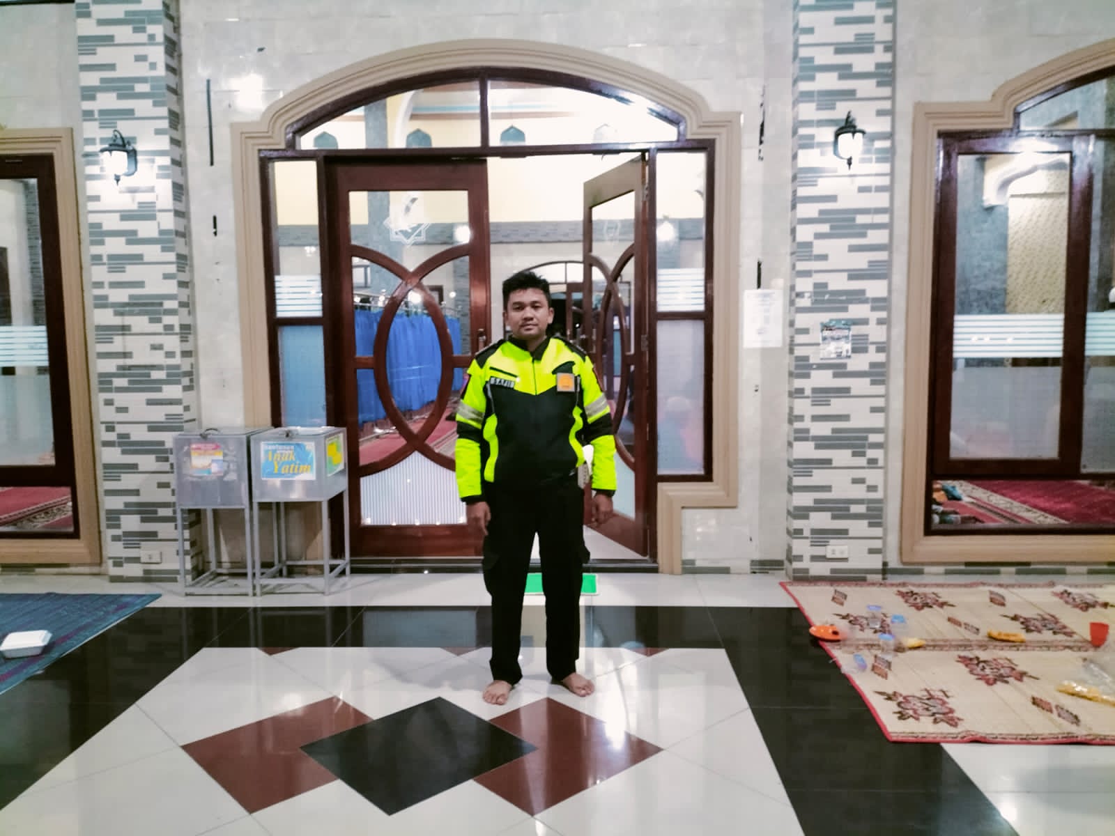 Satlantas Polres Simalungun Gelar Blue Light Patrol demi Kondusivitas Sholat Tarawih