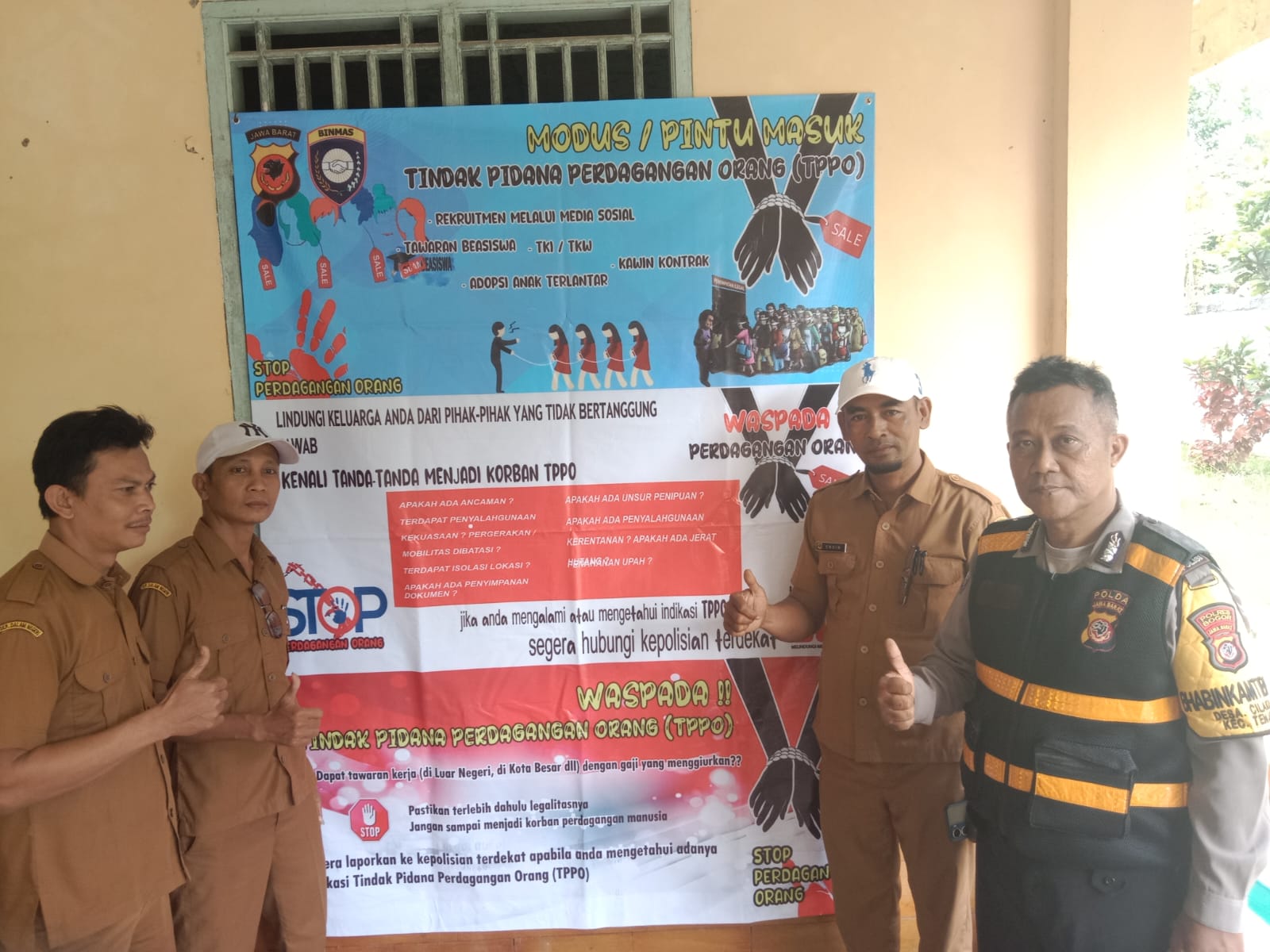 Wilayah Hukum Polsek Tenjo Laksanakan Giat Sambang Kantor Desa Cilaku Beri Himbauan Kamtibmas