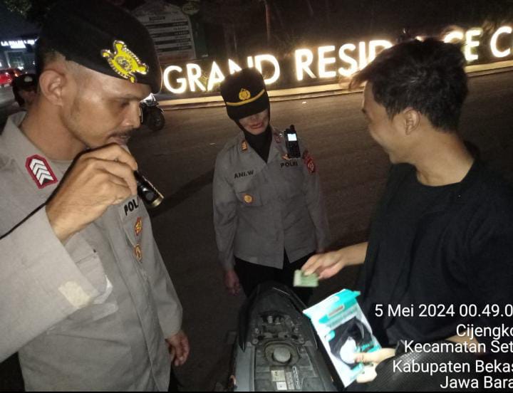 Akp Ani Widayati S,H Kapolsek Setu Tingkatkan Kamtibmas Sekaligus Gelar Rutinitas Operasi kejahatan jalanan