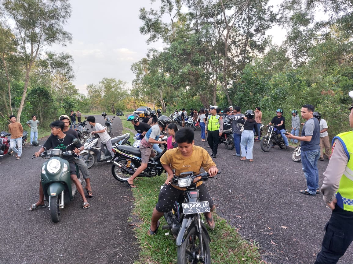 Anggota Polres Bangka Barat Amankan 26 Motor Yang Digunakan Untuk Balap Liar Oleh Para Remaja