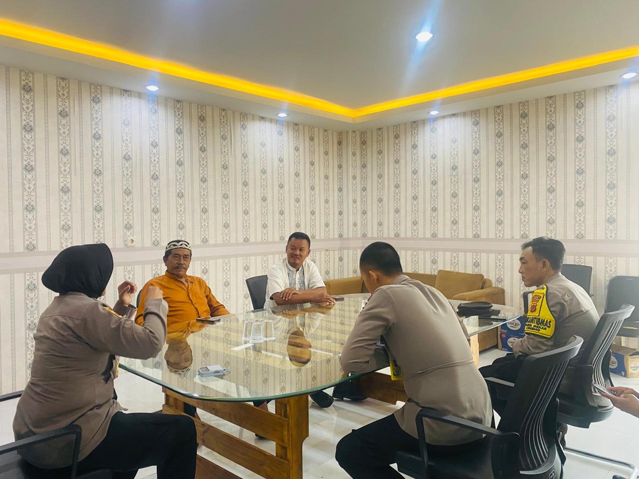 Kegiatan Rutin Jumat Curhat Bersosialisasi Dengan Masyarakat Kabupaten Bogor
