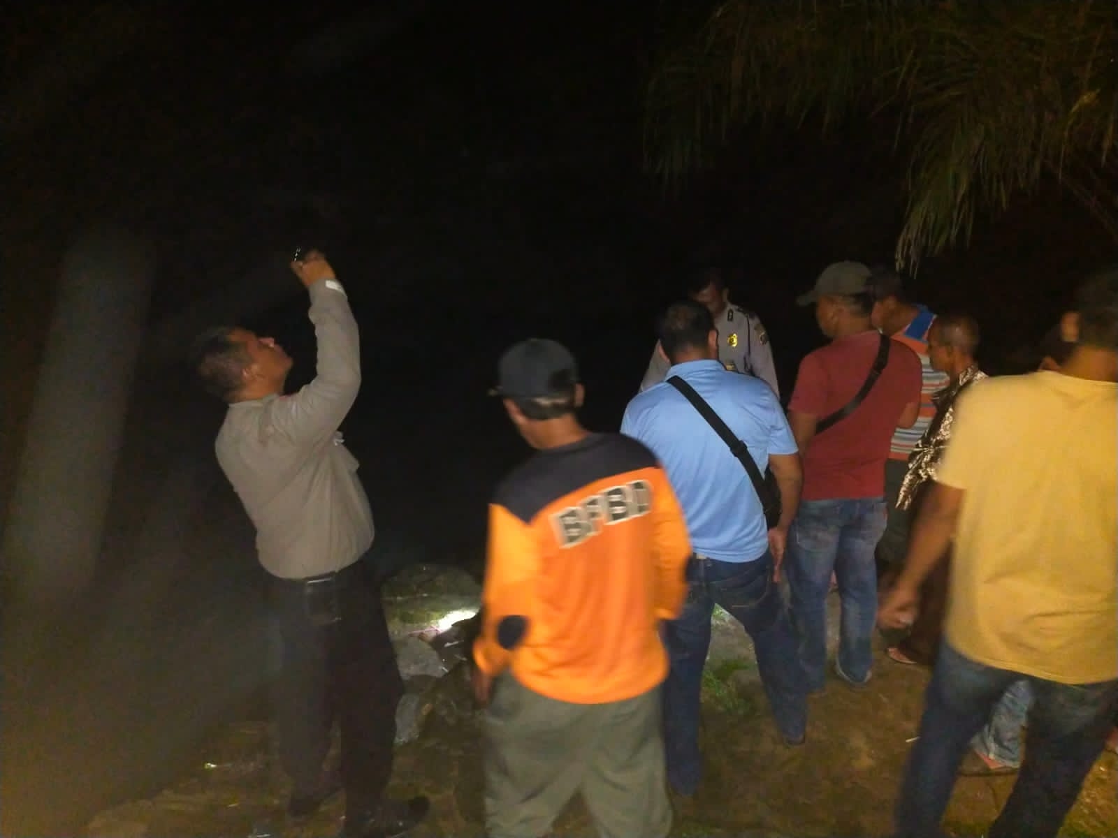 Polsek Perdagangan Evakuasi Jasad yang Meninggal di Pemandian Wisata Simalungun