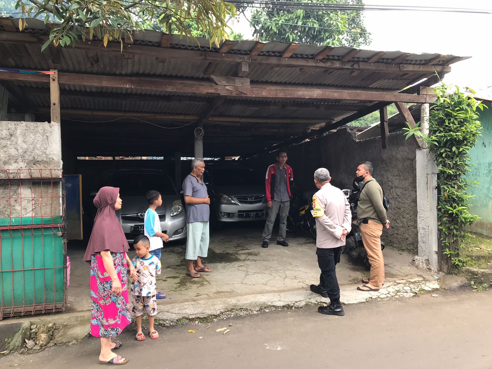 Polsek Ciawi Investigasi Penyelidikan Terkait Adanya Dugaan Peristiwa Pencurian Mobil di Desa Pandansari