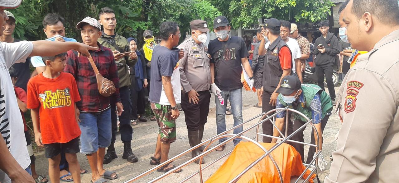 Polsek Gunung Putri Lakukan Investigasi Penyelidikan Tindak Lanjut Terkait Adanya Penemuan Mayat di Pinggir Kali Cikeas