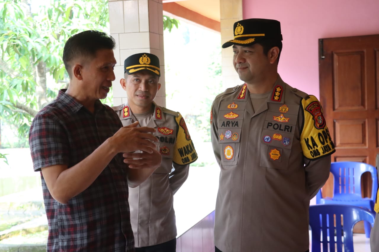 Kapolres Metro Depok Pimpin Langsung Pengamanan Waisak di Wihara Gayatri Tapos