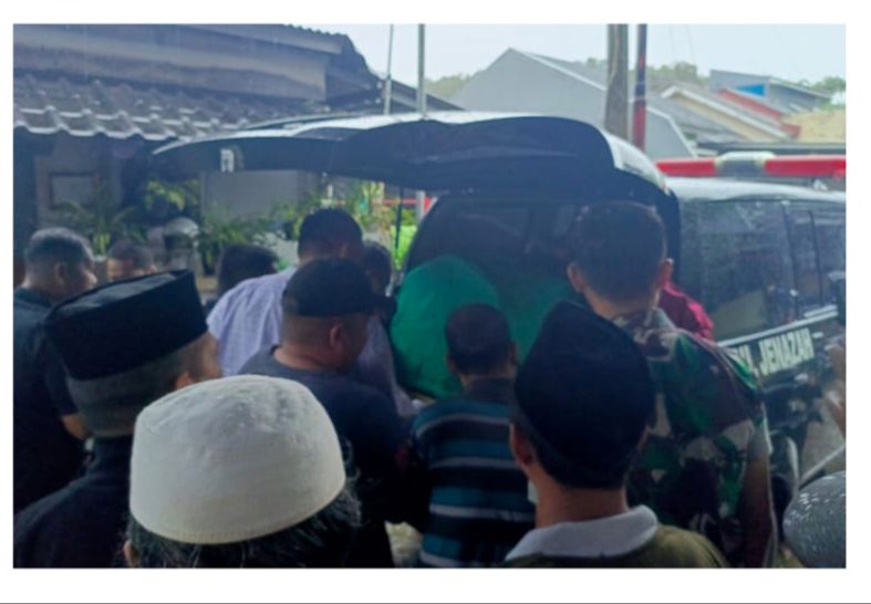 Polsek Gunung Putri Bersama Instaani Terkait Cek Lokasi Tkp Adanya Anak Ternggelam Di Kali Cikeas