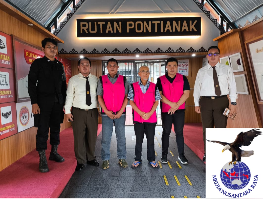 Kejati Kalbar Lakukan Penahanan Tersangka Tindak Pidana Korupsi pada Pengadaan Kapal Penumpang Angkutan Sungai (Kapal Fery)