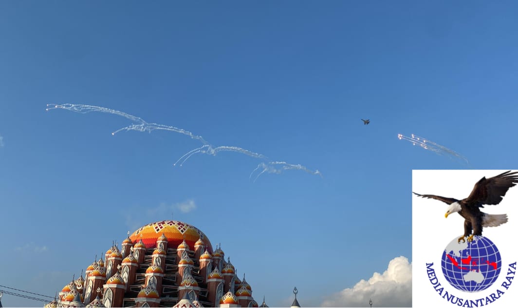 Dalam Acara Pembukaan Makassar International Eight Festival And Forum TNI AU Tampilkan Air Theatre Festival F8 Tahun 2024 Libatkan Jet Tempur