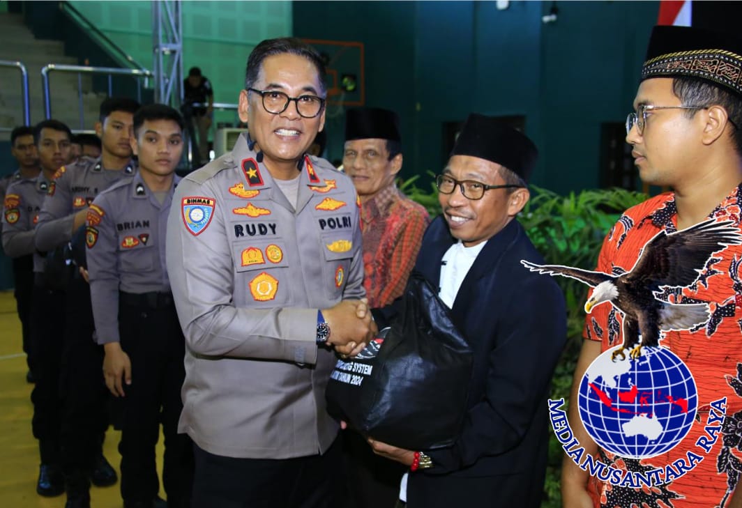 NCS Polri Gelar Kegiatan Silaturahmi Kamtibmas dan Bakti Sosial bagikan 5.400 Paket Sembako Kepada Masyarakat di Jawa Timur