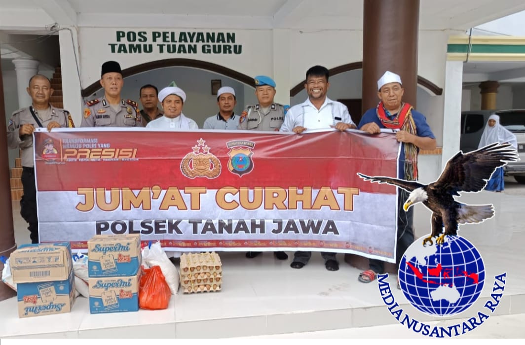 Kapolsek Tanah Jawa Pimpin Gelar Jumat Curhat Dengarkan dan Berikan Solusi Keluhan Warga dan Santuni Tuan Guru Batak di Nagori Jawa Tongah