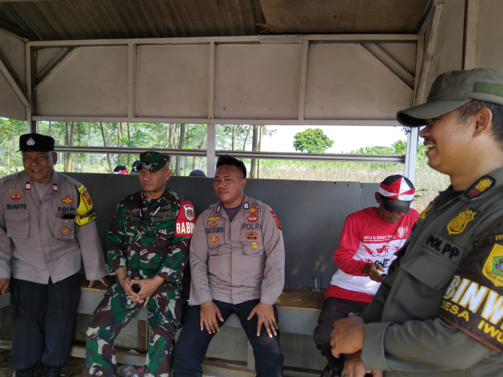SINERGITAS TNI POLRI DAN INSTANSI TERKAIT CIPATAKAN SITUASI KONDISI WILAYAH BINAAN DENGAN SAMBANG DAN BERI HIMBAUAN KAMTIBMAS