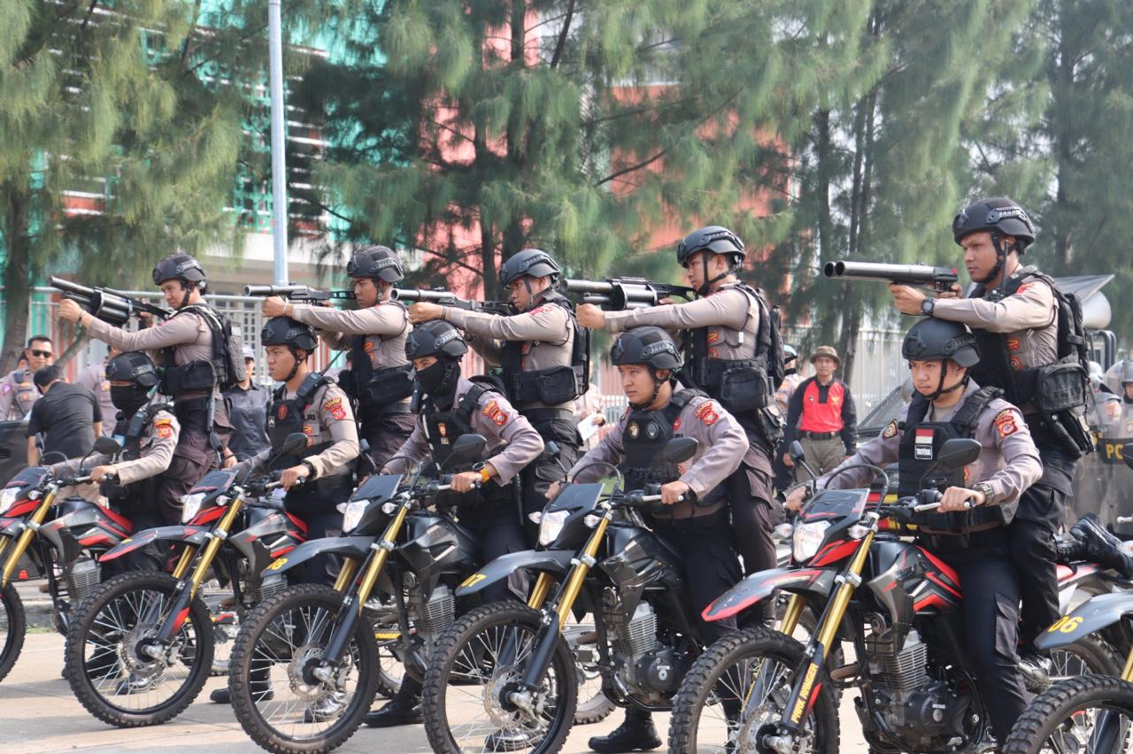 KABAG OPS POLRES BOGOR PIMPIN LANGSUNG LATIHAN SISPAMKOTA DALAM CIPTA KONDISI KONTIJENSI PENANGANAN PILKADA MANTAP PRAJA 2024