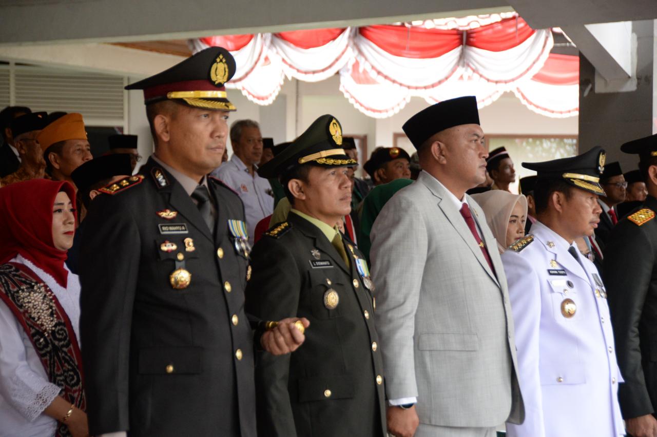 Kapolres Bogor Sambut Hari Kemerdekaan Negara Republik Indonesia Yang Ke 79 Bersama Forkompinda Di Lapangan Pemda Kabupaten Bogor