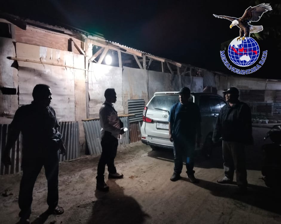 Kapolsek Tanah Jawa Razia Kafe Buka Larut Malam, Tegaskan Komitmen Cegah Praktik Prostitusi dan Pesta Miras