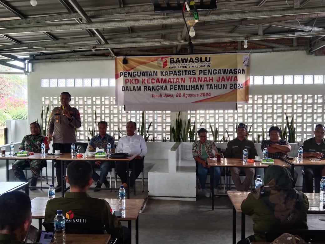 Kapolsek Tanah Jawa Hadiri Pembekalan Penguatan Kapasitas Pengawas PKD di Kecamatan Tanah Jawa