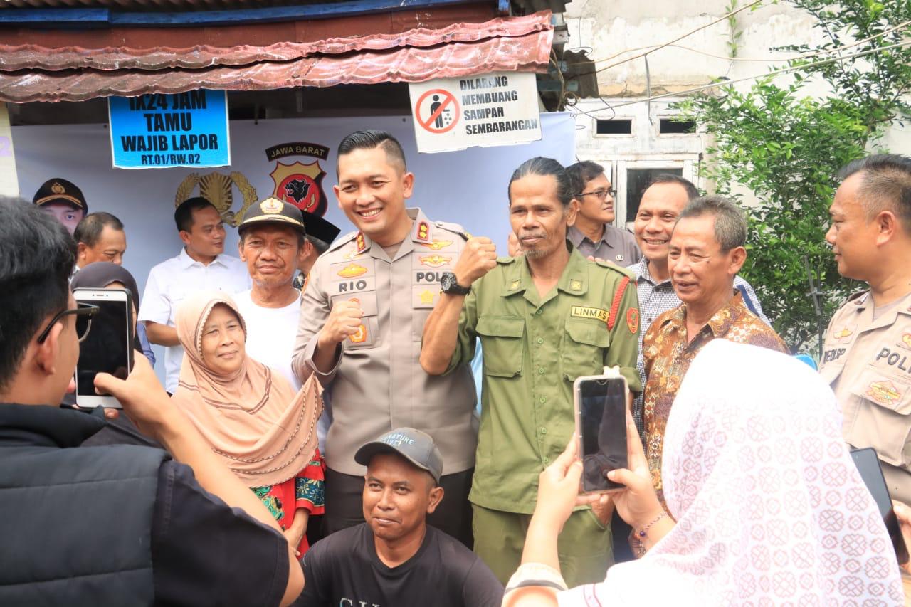 Kapolres Bogor Giat Silaturahmi dan Cooling System Warga Masyarakat Wilayah Hukum Cibinong Dalam Rangka Jaga Kondusifitas Pilkada Serentak 2024