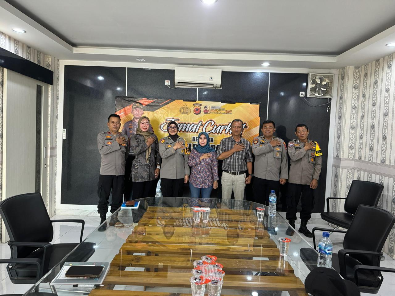 Polres Bogor Gelar Jumat Curhat, Warga Masyarakat Kabupaten Bogor Sampaikan Keluh Kesah Terkait Curanmor Dan Lalu Lintas Yang Terhambat