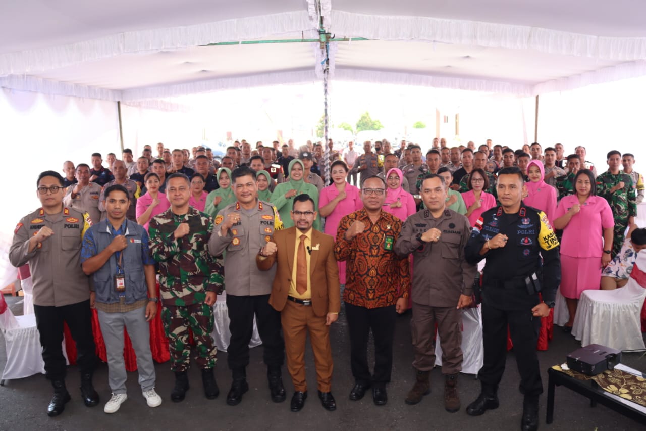 Wujudkan Pilkada Damai : Kapolres Manggarai Datangkan Monivator Nasional