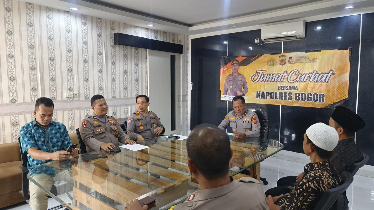 POLRES BOGOR GELAR JUMAT CURHAT KEMBALI BAGI WARGA MASYARAKAT KABUPATEN BOGOR