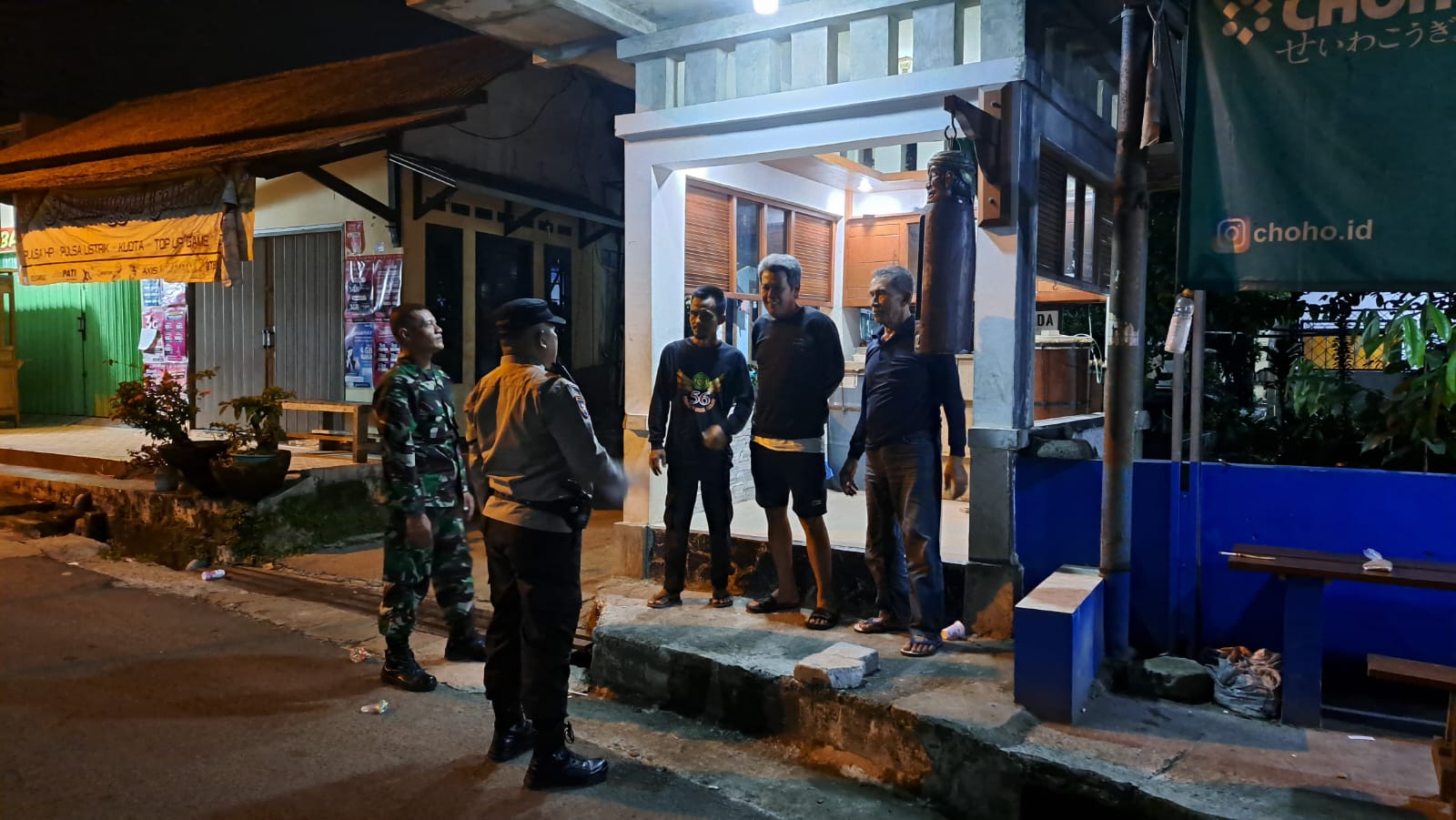 Sinergitas TNI-POLRI Wilayah Hukum Polsek Ciampea Cooling System Dalam Cipta Kondisi  di Malam Hari Dialogis Ajak Warga Binaan Cegah Aksi Kriminalitas