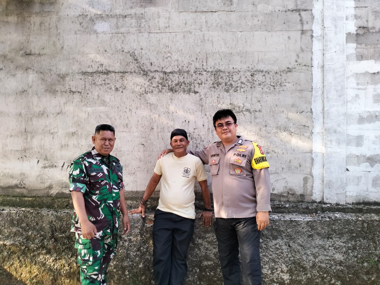 GIAT COOLING SYSTEM SINERGITAS TNI POLRI WILAYAH HUKUM POLSEK DRAMAGA DENGAN WARGA BINAAN DIALOGIS SAMPAIKAN PESAN DAN AJAK JAGA KAMTIBMAS