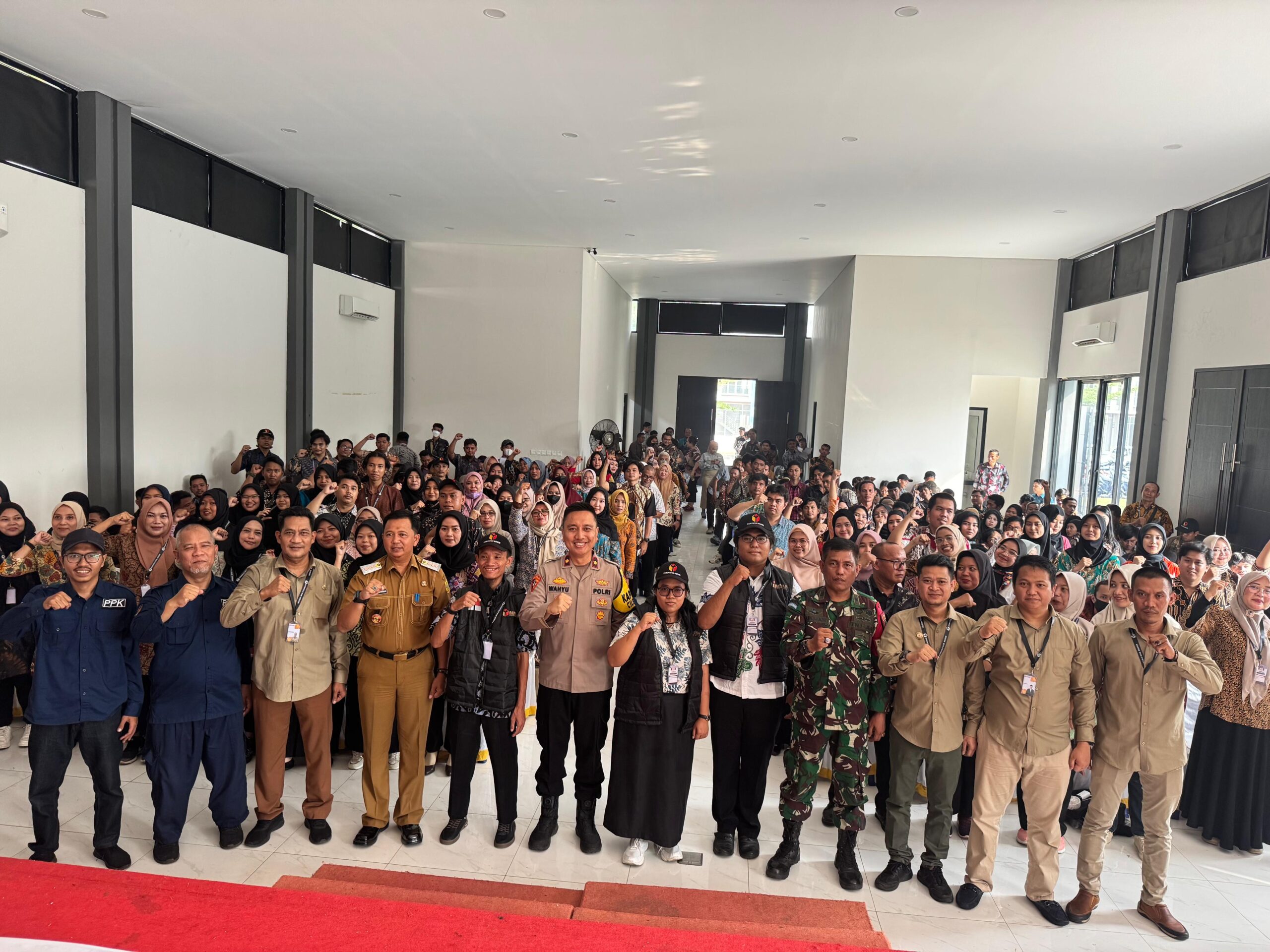 Jelang Pilkada Serentak” Panwascam Kecamatan Cilengsi Kabupaten Bogor Resmi Lantik 386 PTPS 2024