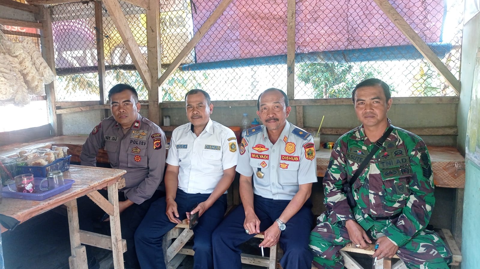 SINERGITAS TNI POLRI WILAYAH HUKUM POLSEK CIJERUK GIAT COOLING SISTEM SAMBANG DIALOGIS CIPTA KONDISI JAGA KONDUSIFITAS KAMTIBMAS