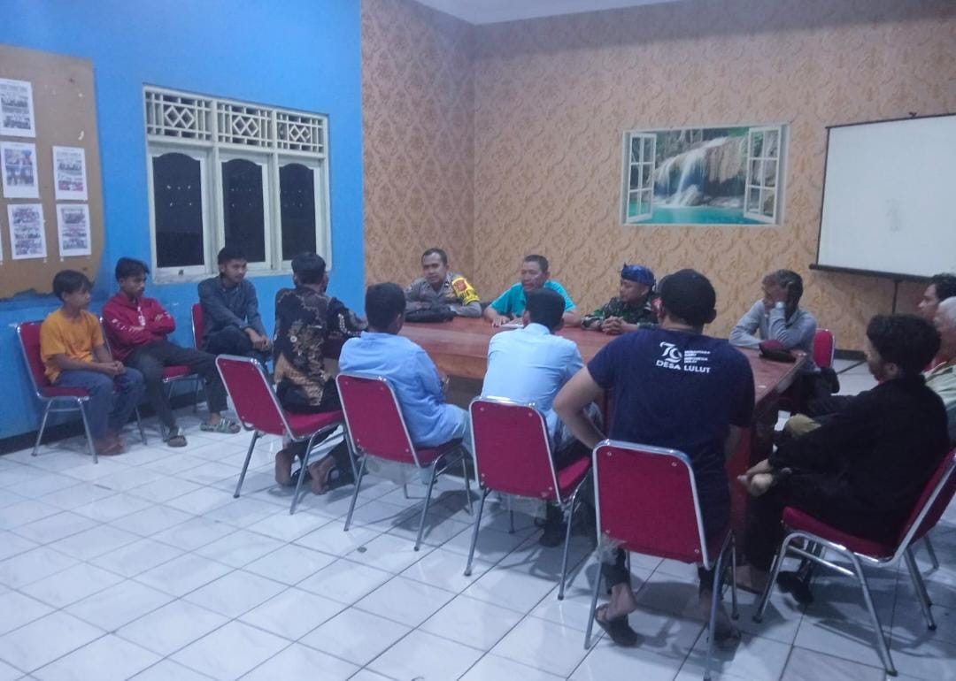 Bhabinkamtibmas Wilayah Polsek Klapanunggal Giat Cooling Sistem Silahturahmi Menjalin Kedekatan Warga Binaan Dialogis Kamtibmas Wilayah Dan Dukung Pilkada Mantap Praja Serentak 2024 Yang Masih Berlangsung Agar Aman Kondusif