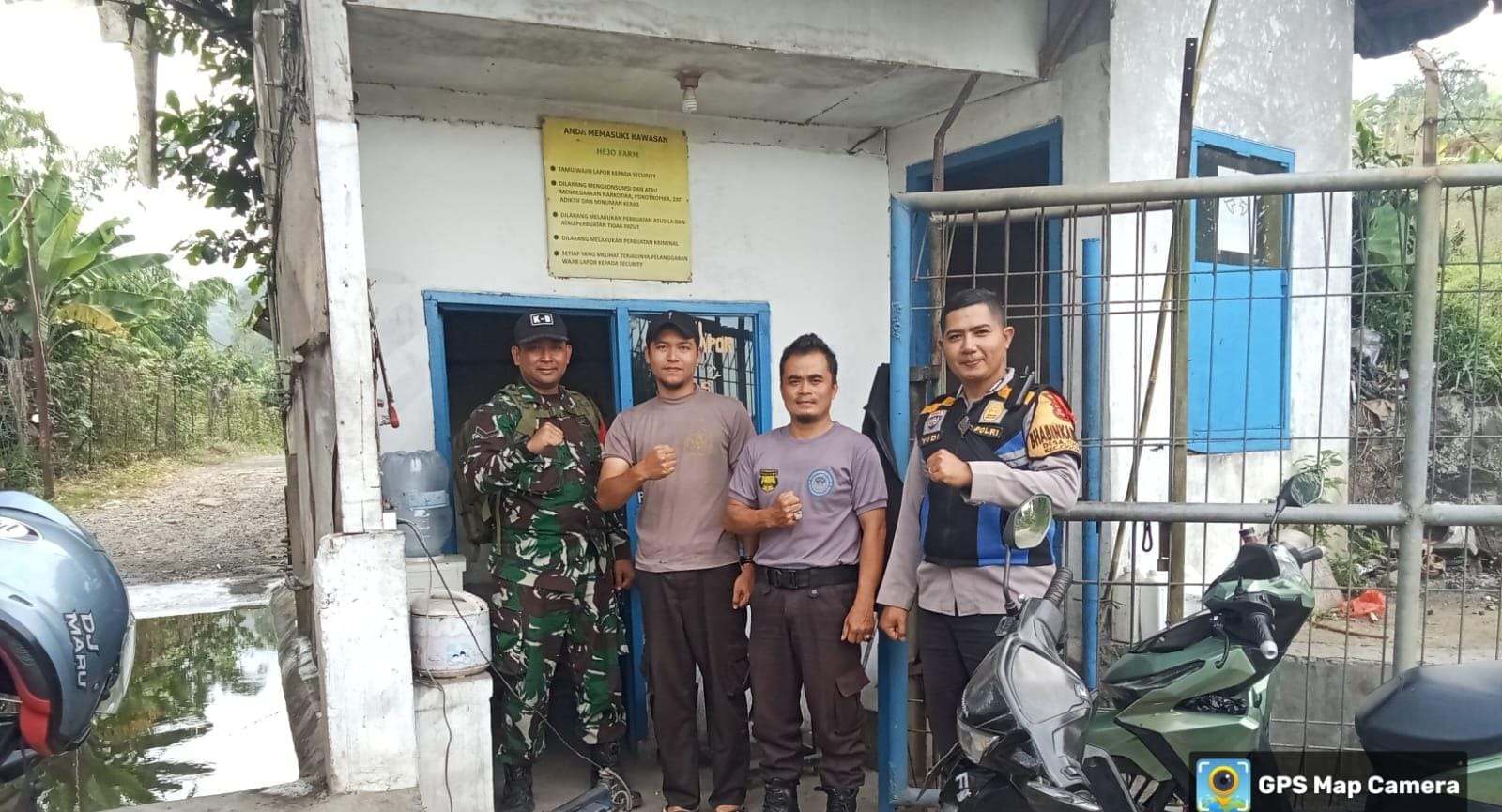 SINERGITAS TNI POLRI WILAYAH HUKUM POLSEK CIJERUK GIAT COOLING SISTEM SAMBANG WARGA BERI HIMBAUAN DAN AJAK JAGA KAMTIBMAS