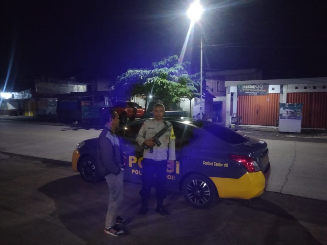 POLSEK CIOMAS LAKUKAN INVESTIGASI PENYELIDIKAN TERUS TERKAIT ADANYA AKSI TAWURAN DIDUGA DUA KELOMPOK GENG MOTOR YANG VIRAL DI MEDSOS
