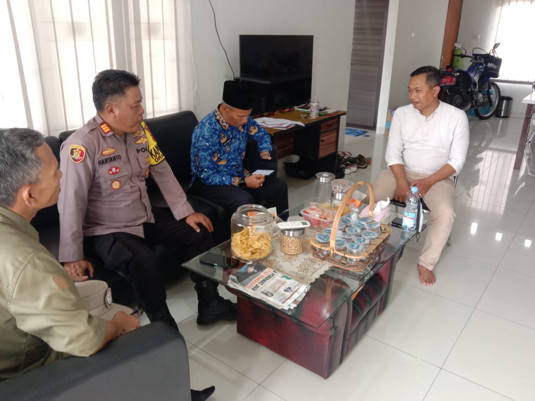 KAPOLSEK DRAMAGA GIAT COOLING SISTEM LAKSANAKAN KUNJUNGAN KE MUSPIKA PASCA PILKADA SERENTAK MANTAP PRAJA 2024