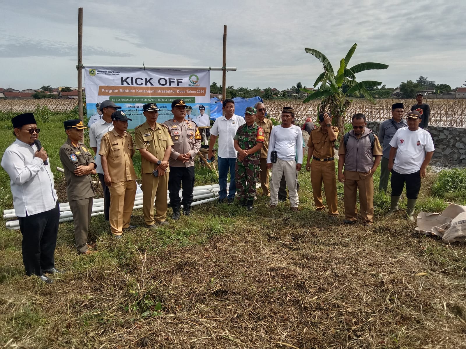 Kapolsek Dramaga Bersama Forkopincam Hadiri Kick Off Pembangunan TPT Sungai Cimuara di Desa Dramaga Kecamatan Dramaga