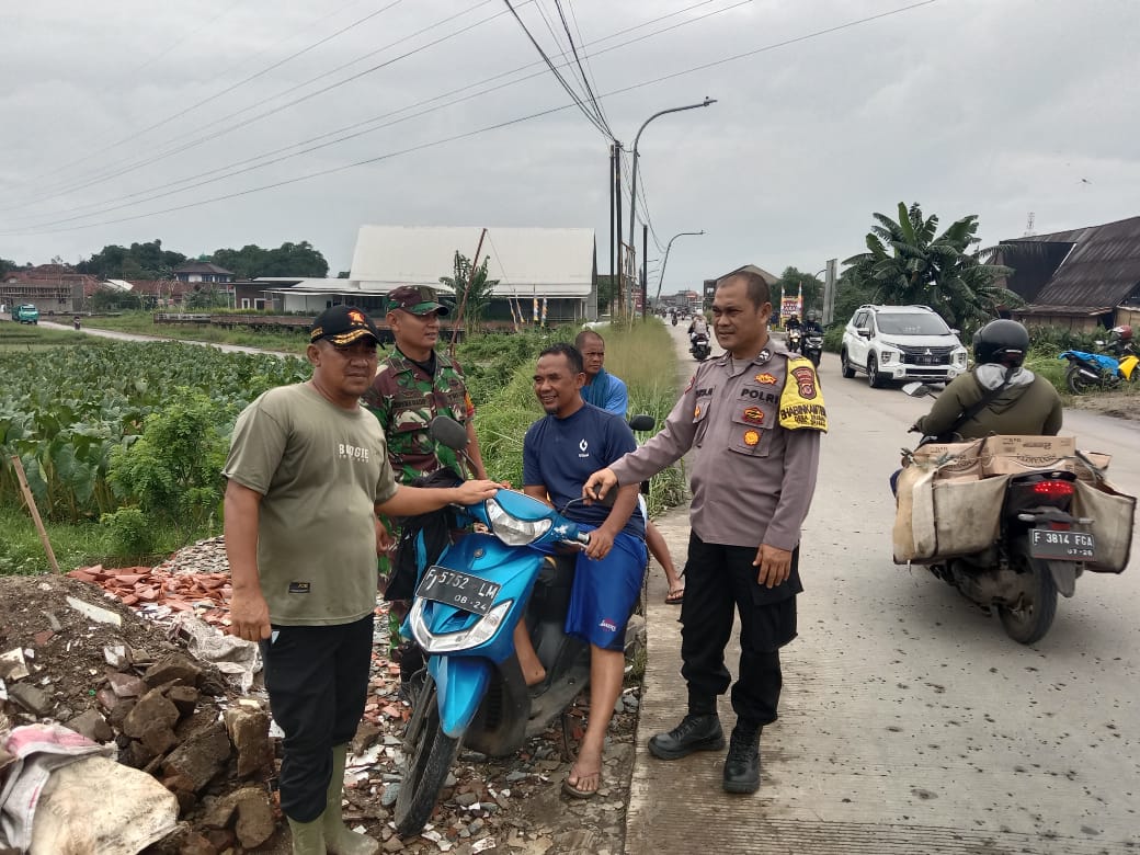 SINERGITAS TNI POLRI GIAT COOLING SISTEM DIALOG WARGA MASYARAKAT BERI HIMBAUAN DAN AJAK JAGA KAMTIBMAS