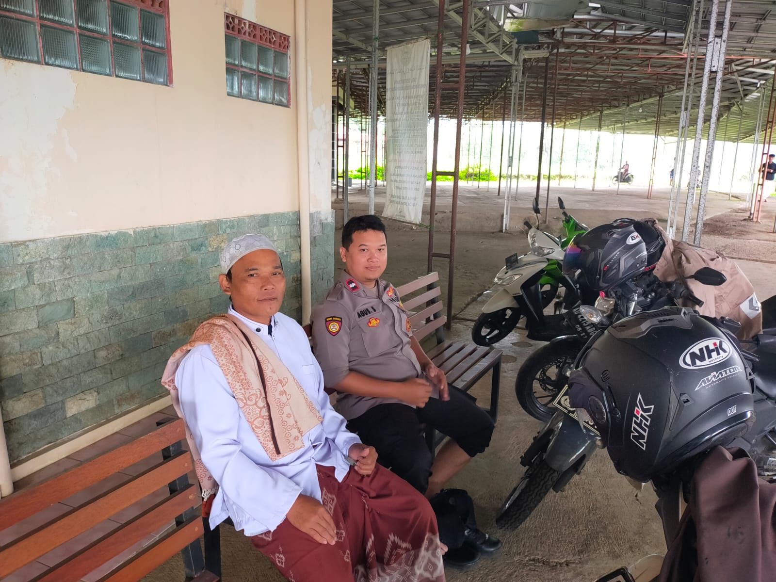 BHABINKAMTIBMASWILAYAH POLSEK MEGAMENDUNG GIAT COOLING SISTEM SAMBANG TOKOH MASYARAKAT DIALOGIS KAMTIBMAS PASCA PILKADA SERENTAK 2024