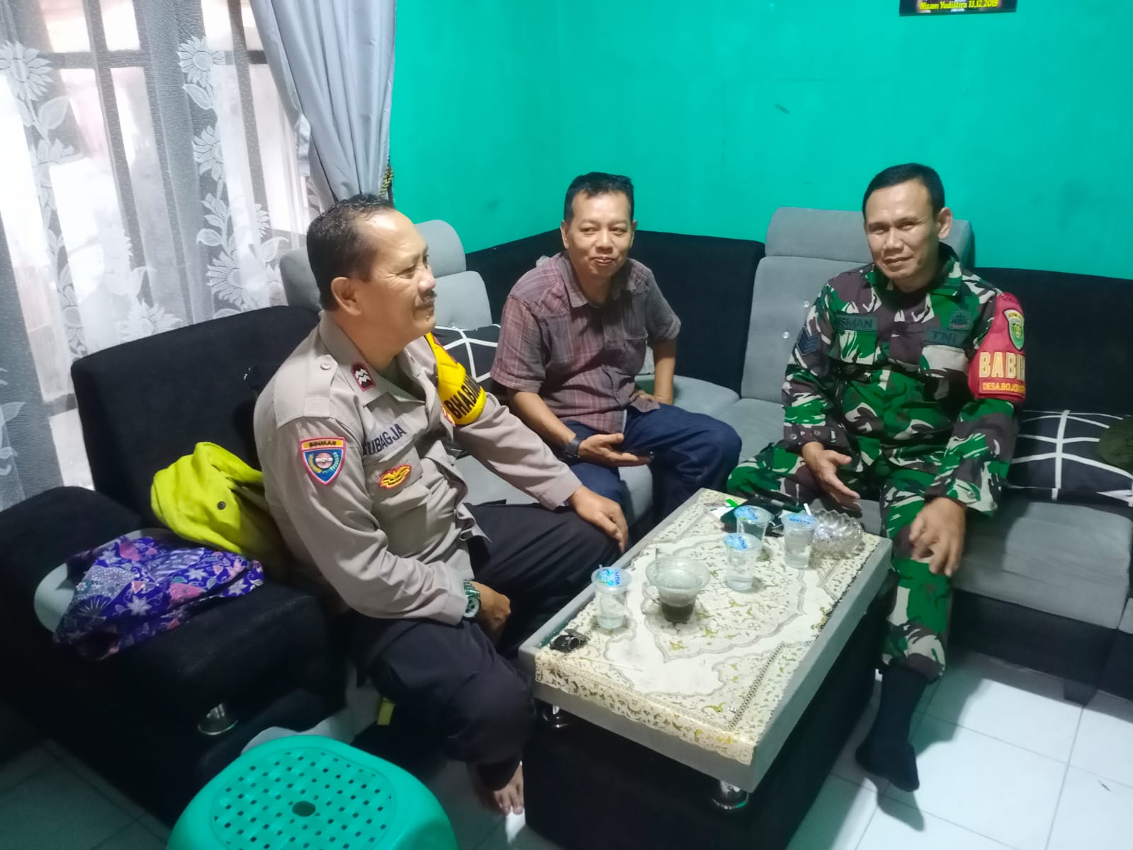 SINERGITAS TNI POLRI WILAYAH HUKUM POLSEK CIAMPEA GIAT COOLING SISTEM SAMBANG TOKOH MASYARAKAT BERI PESAN DAN AJAK JAGA KAMTIBMAS