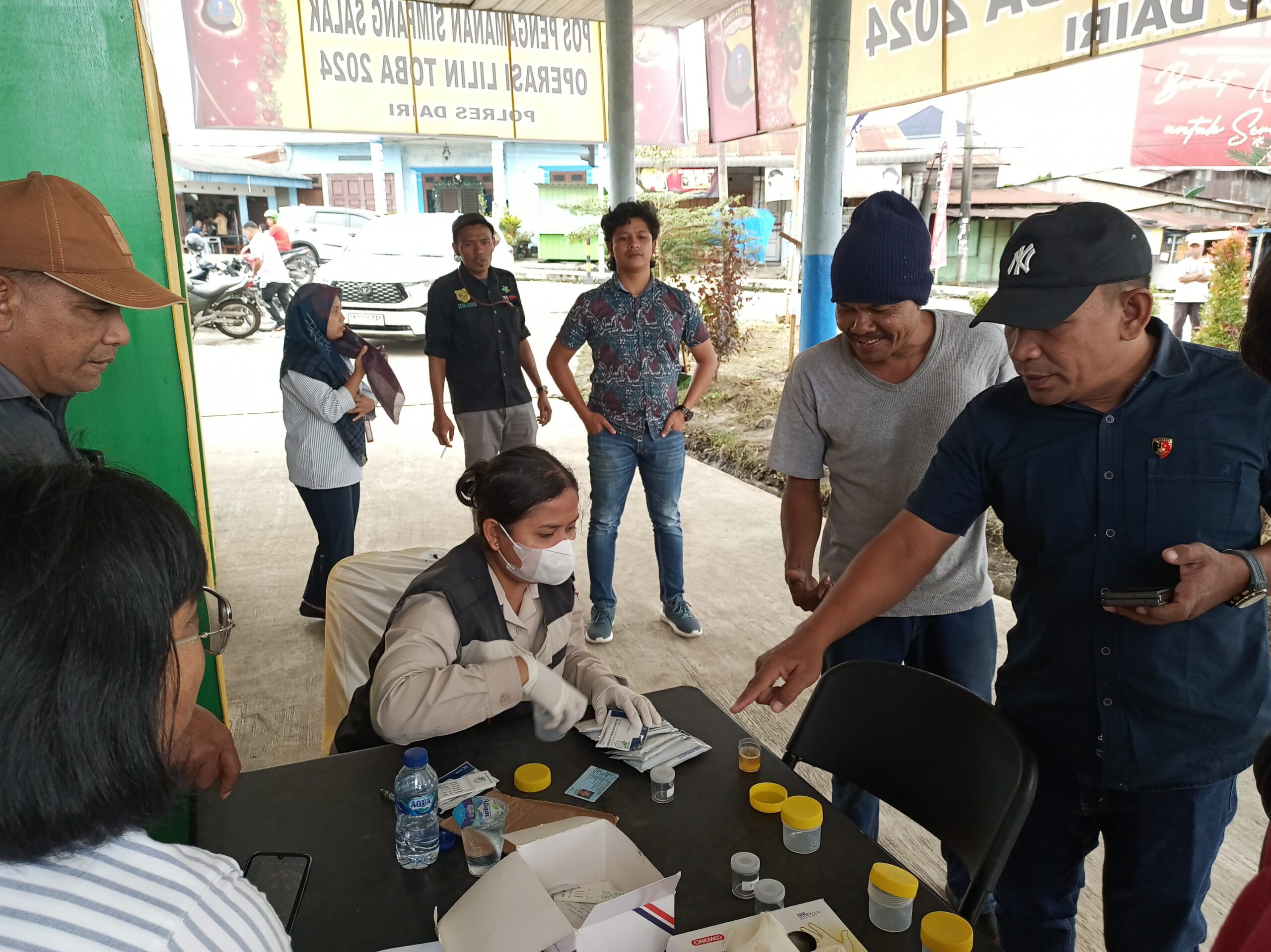 Sat Narkoba Polres Dairi Gelar Tes Urine Kepada Pengendara Angkutan Umum, Ini Hasilnya