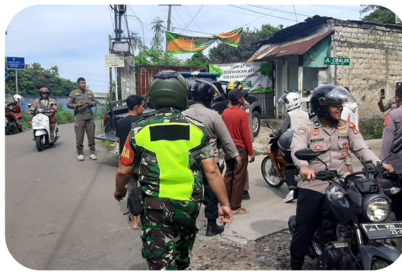 PATROLI GABUNGAN TNI POLRI SAT POL PP DAN INSTANSI TERKAIT LAINNYA DI JALUR ALTERNATIF RAZIA JOKI DAN PAK OGAH WILAYAH HUKUM POLSEK CIAWI KAB. BOGOR