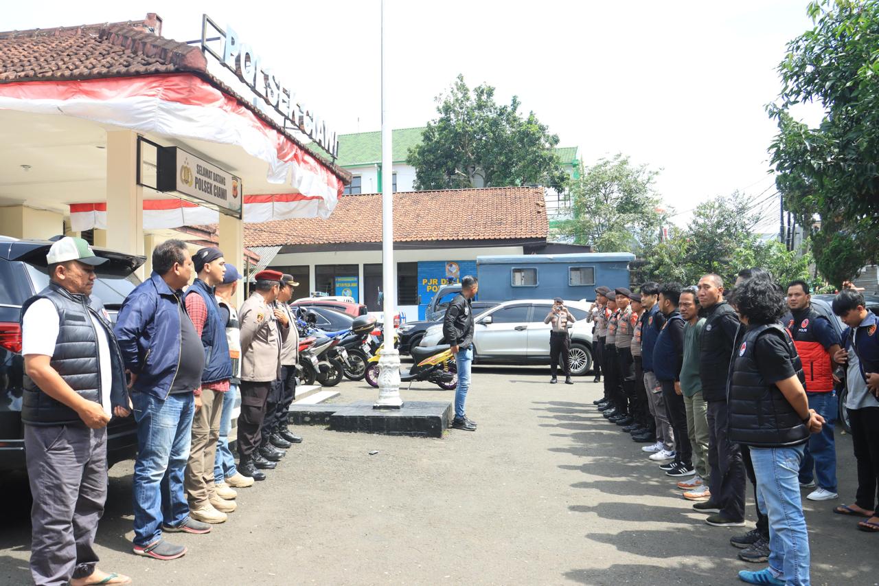 Sat Reskrim Polres Bogor Operasi Gabungan Polsek Jajaran Lakukan Patroli Razia Premanisme Digelar di Jalur Mengarah Puncak Kab.Bogor