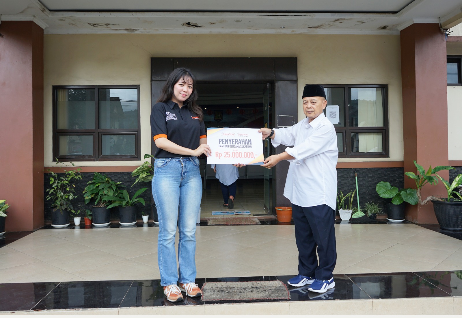 FiberStar Dukung Pemulihan Bencana Sukabumi dengan Akses Internet Starlink & Bantuan Sosial