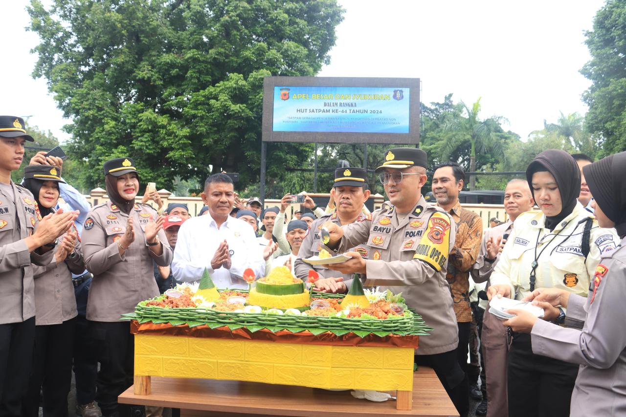 Polres Bogor Gelar Apel Besar dan Syukuran Dalam Rangka HUT Satpam ke-44 Dilaksanakan Dengan Khidmat