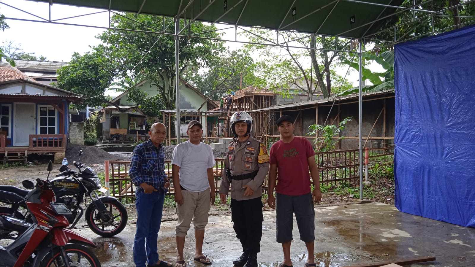 Bhabinkamtibmas Wilayah Hukum Polsek Megamendung Giat Cooling Sistem Sambang Warga Binaan Beri Pesan Dan Ajak Jaga Kamtibmas Dari Gangguan Kriminalitas