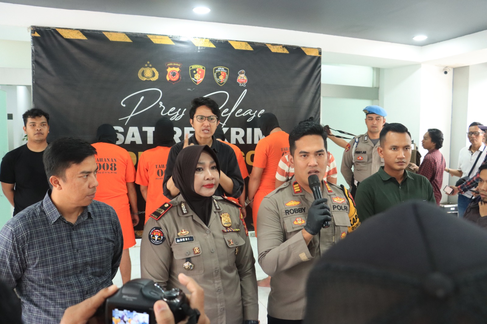 Polsek Gunung Putri Bersama Polres Bogor Berhasil Ungkap Kasus Pencurian dengan Kekerasan di Kota Wisata