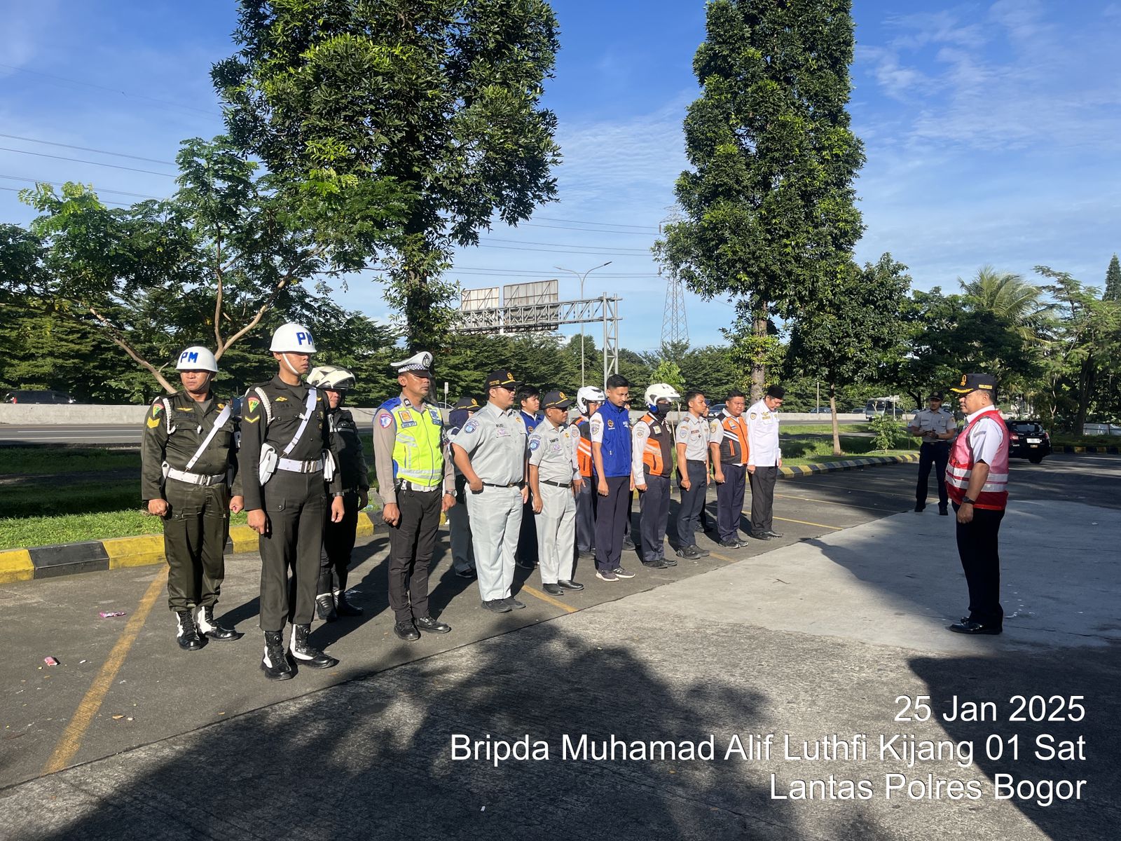 Sat Lanta Polres Bogor Bersama Stakeholder Terkait Laksanakan Pengecekan Ramcek Di Rest Area Km45 To Jagorawi