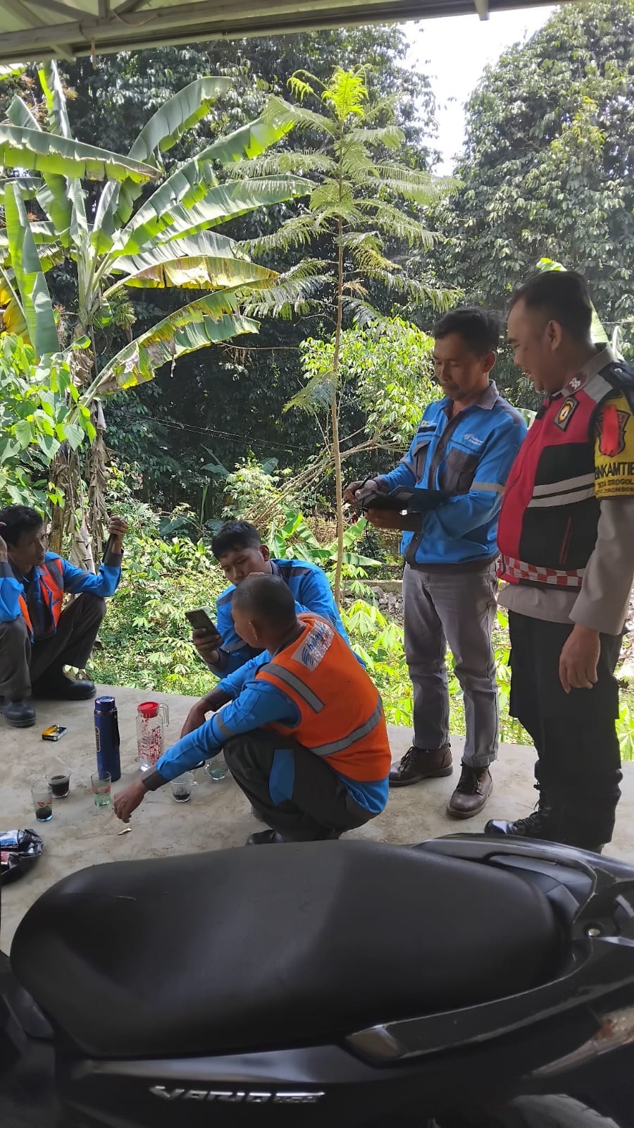 Bhabinkamtibmas Wilayah Hukum Polsek Cijeruk Polres Bogor Giat Cooling Sistem Sambang Monitoring Wilayah Binaan