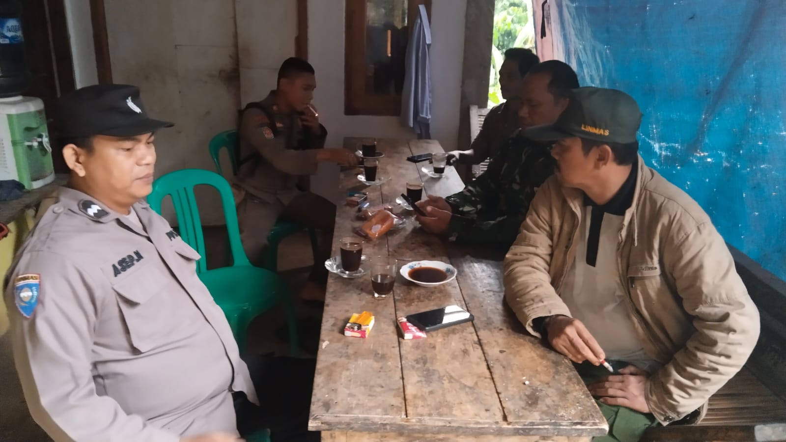 Sinergitas TNI Polri Wilayah Hukum Polsek Klapanunggal Giat Cooling Sistem Sambang Tokoh Agama Beri Pesan Kamtibmas Dan Ajak Cegah Gangguan Kriminalitas