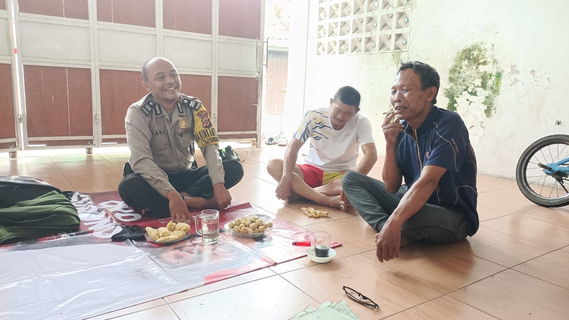 Bhabinkamtibmas Wilayah Hukum Polsek Dramaga Giat Cooling Sistem Silahturahmi Kamtibmas Jalin Keakraban Beri Pesan Kamtibmas Dan Ajak Jaga Kondusifitas Wilayah