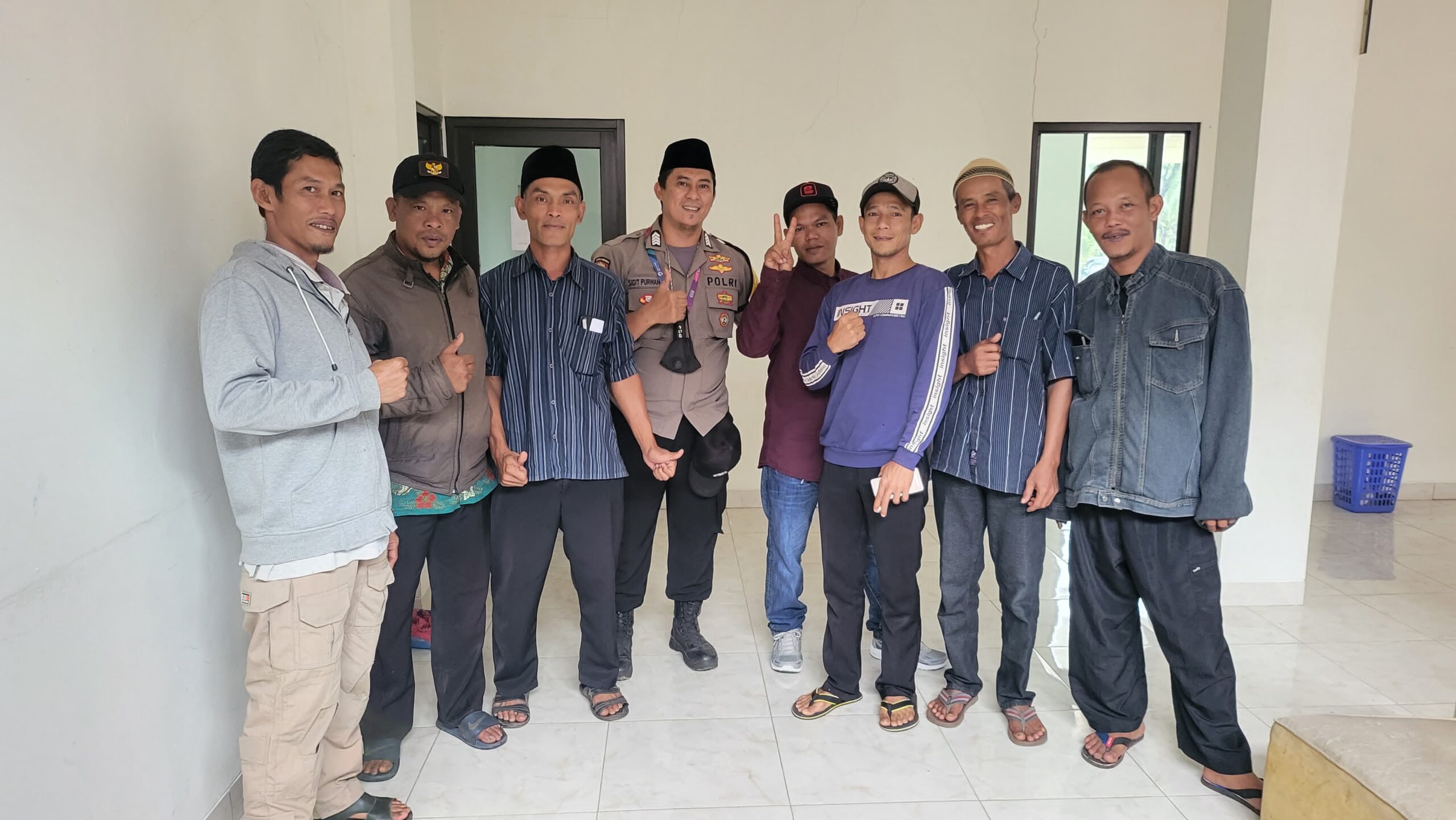 Bhabinkamtibamas Wilayah Hukum Polsek Cibungbulang Polres Bogor Giat Cooling Sistem Ajak Warga Binaan Di Bulan Suci Ramadhan Kondusifitas Wilayah Cegah Kriminalitas