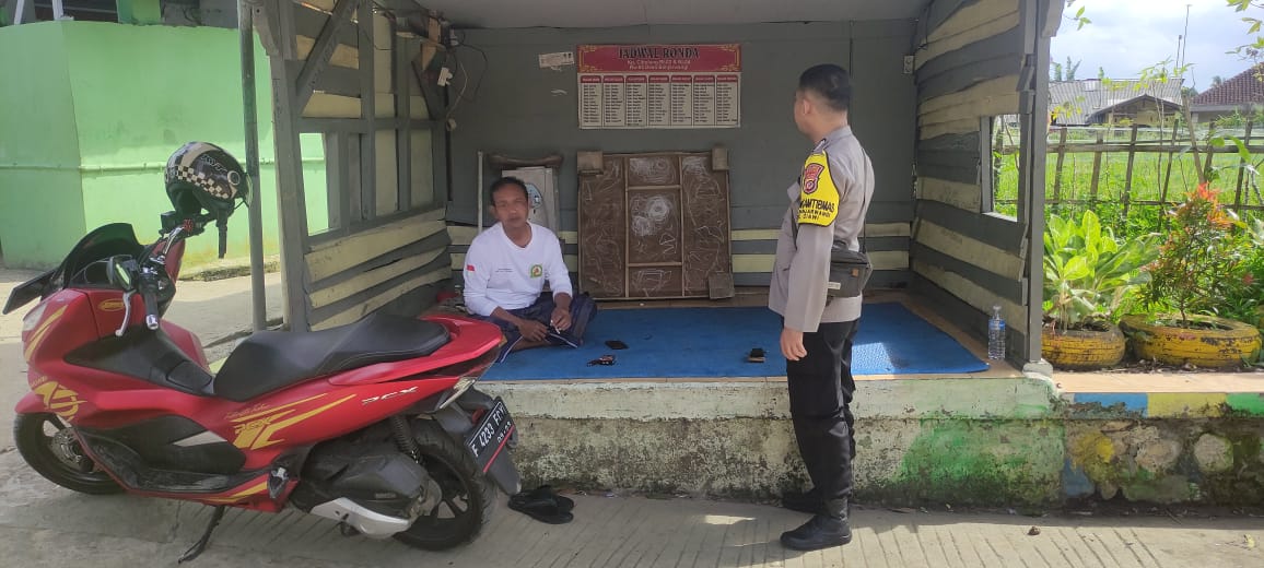 Bhabinkamtibmas Wilayah Hukum Polsek CWI Polres Bogor Giat Cooling Sistem Sambang Warga Beri Pesan Kamtibmas