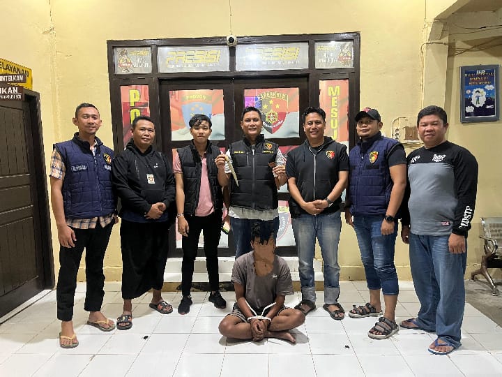 Amuk Warga Pakai Senjata Tajam Seorang Pria Diamankan Polisi